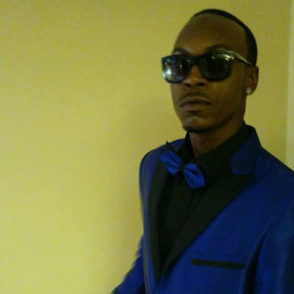 Meet your Posher, Chris iswattheybyellin